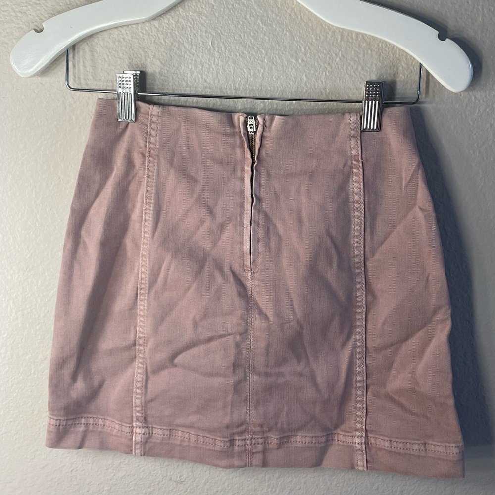 Mini skirt - Picture 2 of 2